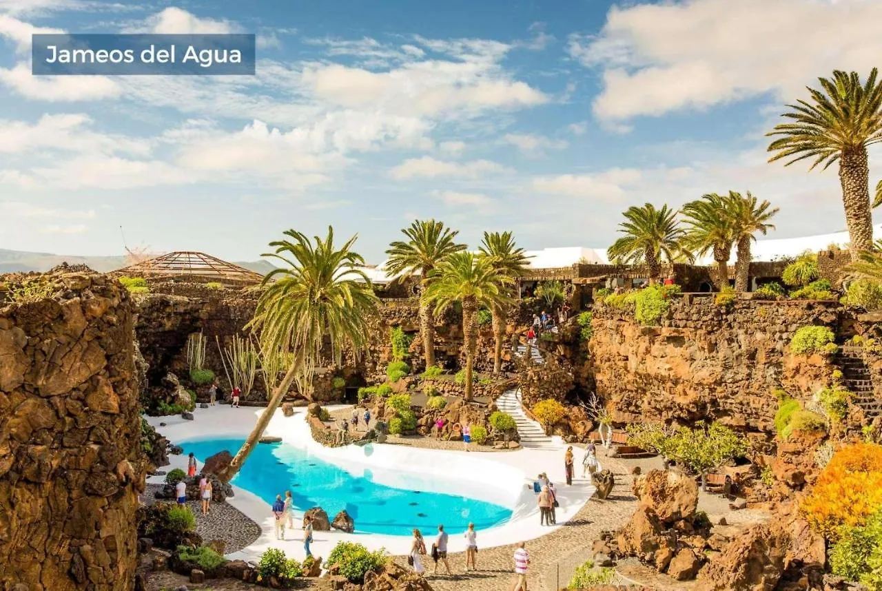 Antonio Villa Costa Teguise